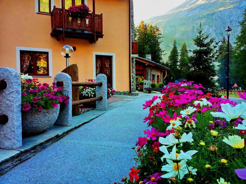 Hotel Boton D'Or&Wellness La Thuile Exterior foto